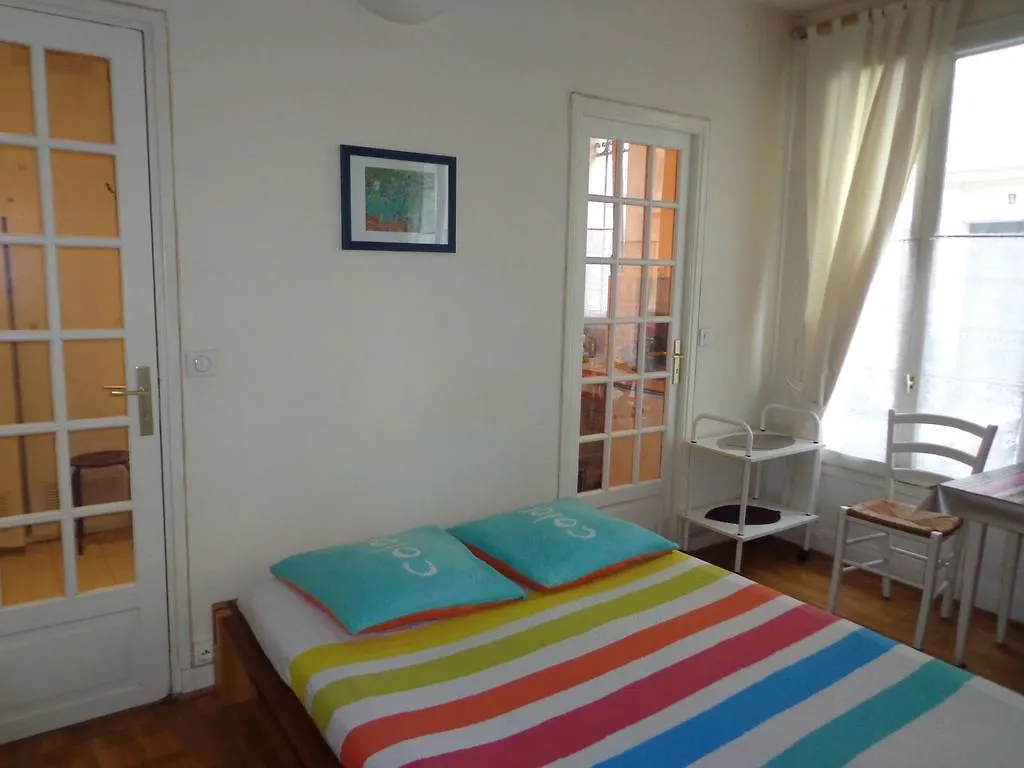 Alesia Grand Studio Apartment *