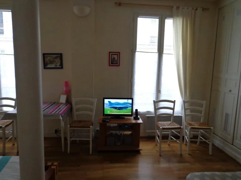 Apartment Alesia Grand Studio